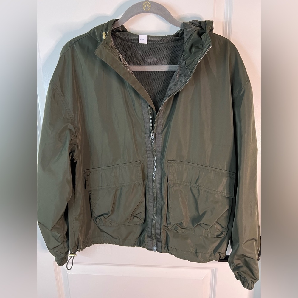 Old navy zip up rain jacket